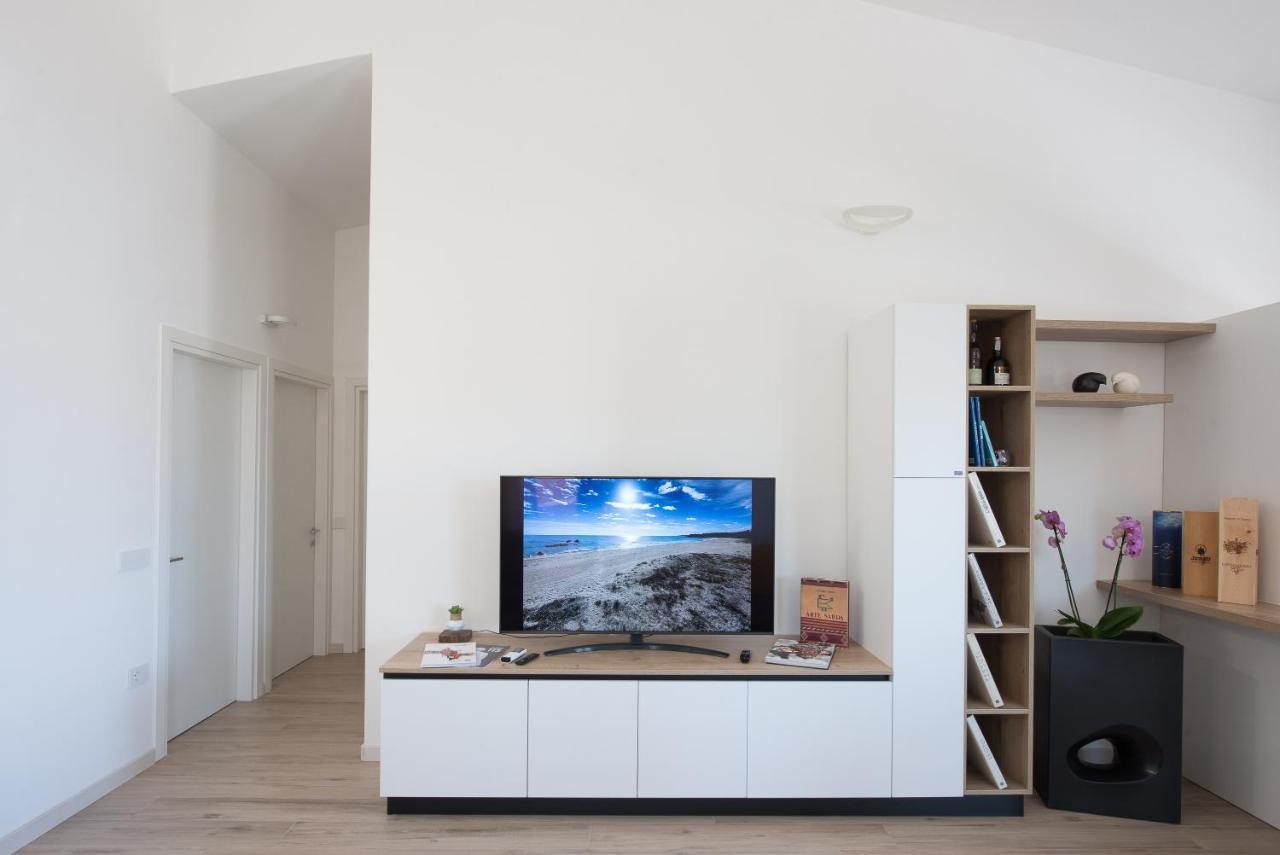 Loft Lungomare Vista Mare E Monti Appartement Àrbatax Buitenkant foto